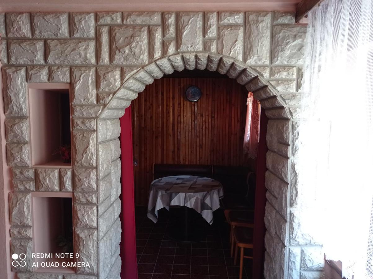 Hotel Penzion Sarka à Štrba Extérieur photo